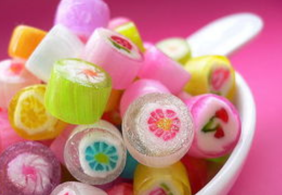 6c9bca111019d7bafa638647b4ff79fe.png 糖果.png