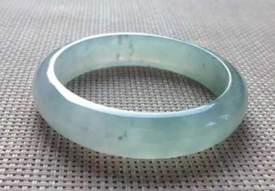 【進(jìn)口案例】進(jìn)口美國翡翠鐲子廣州報關(guān)清關(guān)流程 【進(jìn)口案例】進(jìn)口美國翡翠鐲子廣州報關(guān)清關(guān)流程