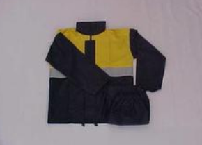 d77884ead7cf3efee565ebca83e9c5d9.png PVC滌綸雨衣.png