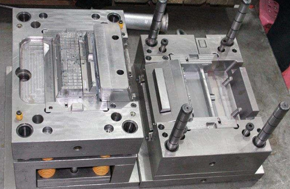 e3a3302a27669e6255726c328a4f85fd.png 舊模具進口.png