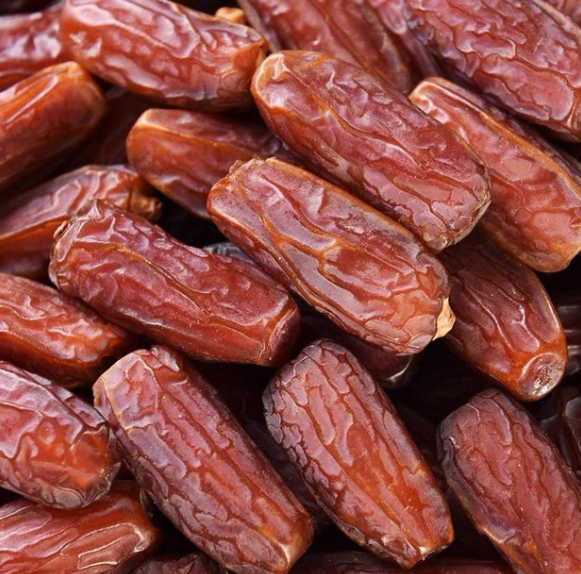 600f23e03c4ef27302c0c8aee40ef856.jpg 椰棗.jpg