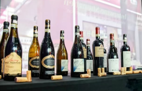 4ecd729869ee4ee0b3661e6463918686.jpg 紅酒.jpg